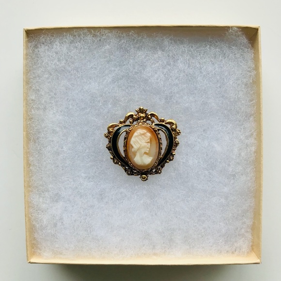 Vintage Florenza Cameo Brooch - AS IS - Picture 3 of 4